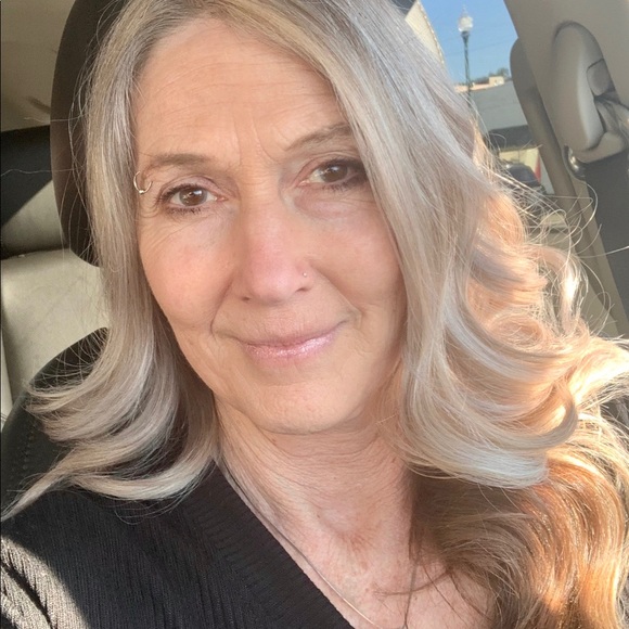 Meet your Posher, Mavis - Picture 3 of 4